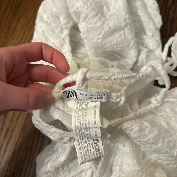 Zara White Ruffled Puff Sleeve Crop Top - Picture 3 of 3